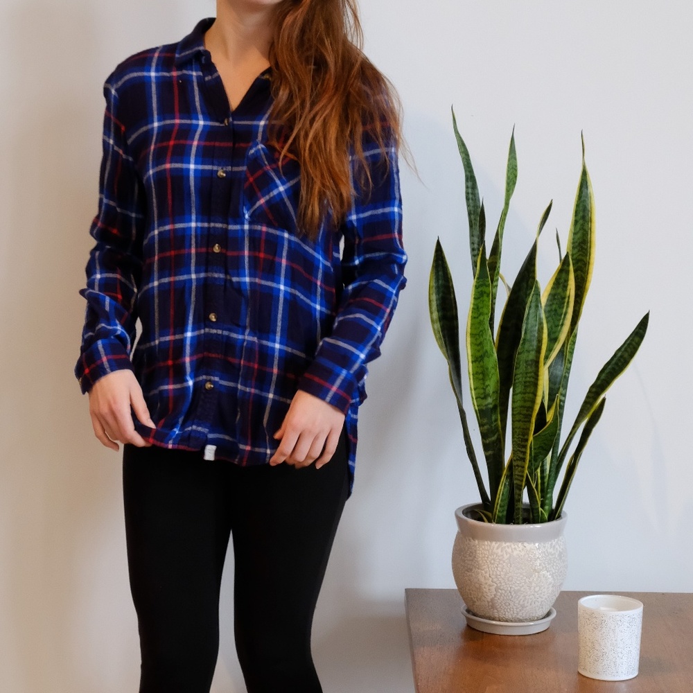 American Eagle Long Sleeve Flannel - Picture 1 of 3